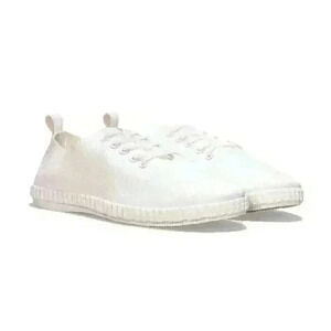 NIB Nasty Gal Women's Wherever I May Roam White Vegan Leather Sneaker Size 6